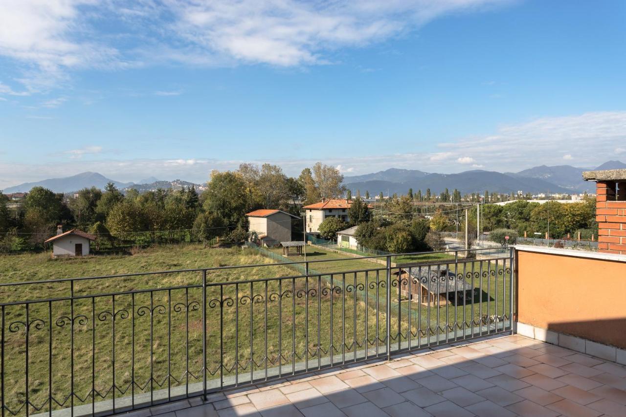 La Casetta Dei Daini - Affitti Brevi Italia Apartment Orio al Serio Luaran gambar